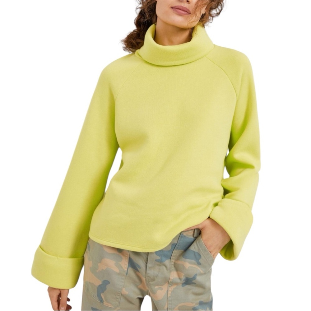 En Elly from Anthropologie Women's Lime Green Turtleneck Sweater